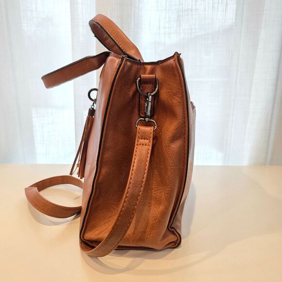 Vegan Leather Medium Satchel Crossbody Tan. Preppy Twee Classic Heritage Scandi - Picture 4 of 9